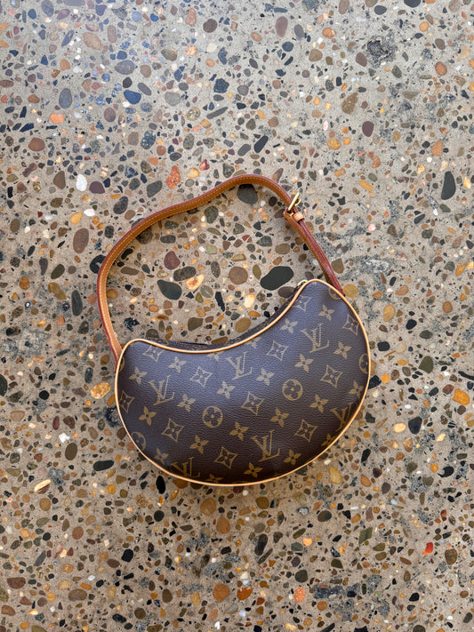 Louis Vuitton Croissant PM